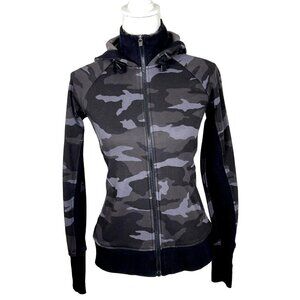 ATHLETA Triumph Printed Hoodie Full Zip Gray Camo Sz XS #511504 EUC